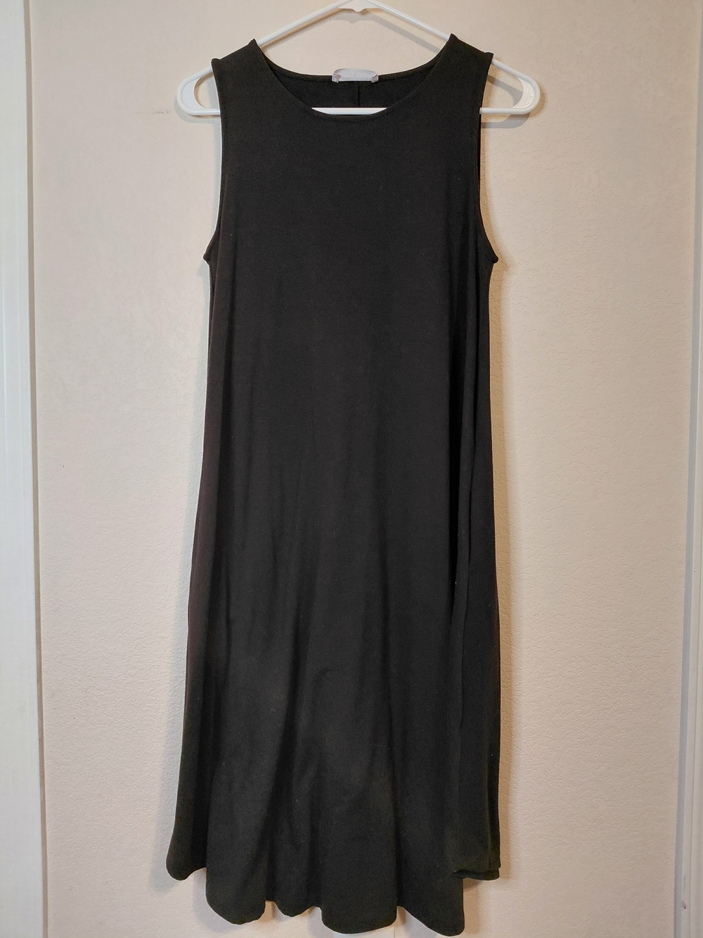 Zenana Outfitters Black Sleeveless A-Line Dress